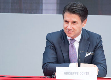 Pil, Conte: “Sarà un bellissimo 2019”. Confindustria: “Crescita vicina a zero”