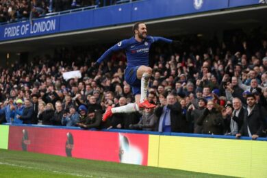 Higuain torna al gol e il Chelsea demolisce la ‘Cenerentola’ Huddersfield