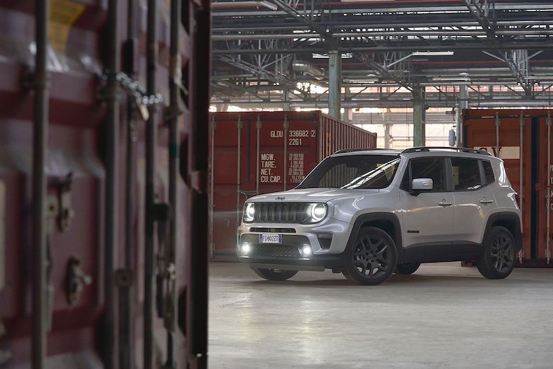 Jeep presenta la nuova Renegade “S” Jeep presenta la nuova Renegade “S”