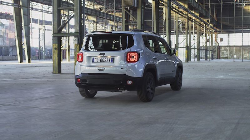 Jeep presenta la nuova Renegade “S” Jeep presenta la nuova Renegade “S”