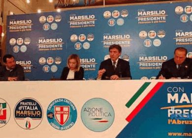 Voto Abruzzo, Salvini respinge le avances di Berlusconi. Il governo non cade