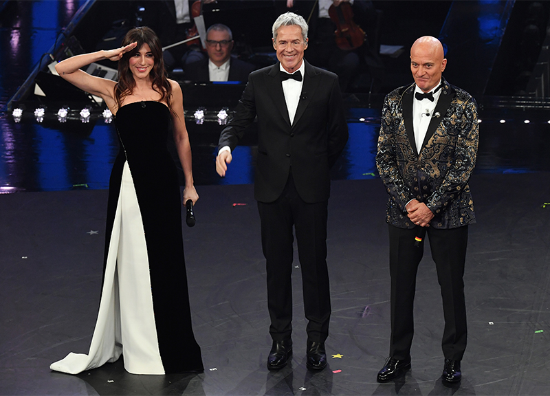 Ascolti tv Auditel Sanremo: Seconda Serata panico all’Ariston, si teme il flop Ascolti tv Auditel Sanremo: Seconda Serata panico all’Ariston, si teme il flop