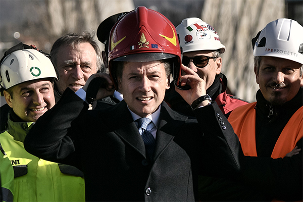 Ponte Morandi, Conte: “In piedi entro fine anno, a inizio 2020” Ponte Morandi, Conte: “In piedi entro fine anno, a inizio 2020”