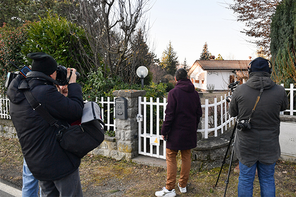 Franzoni col marito nella nuova villetta. Il paese la difende: “E’ innocente”