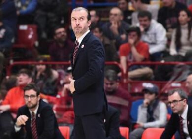 Olimpia Milano-Pesaro 111-74, Nunnaly show al Forum