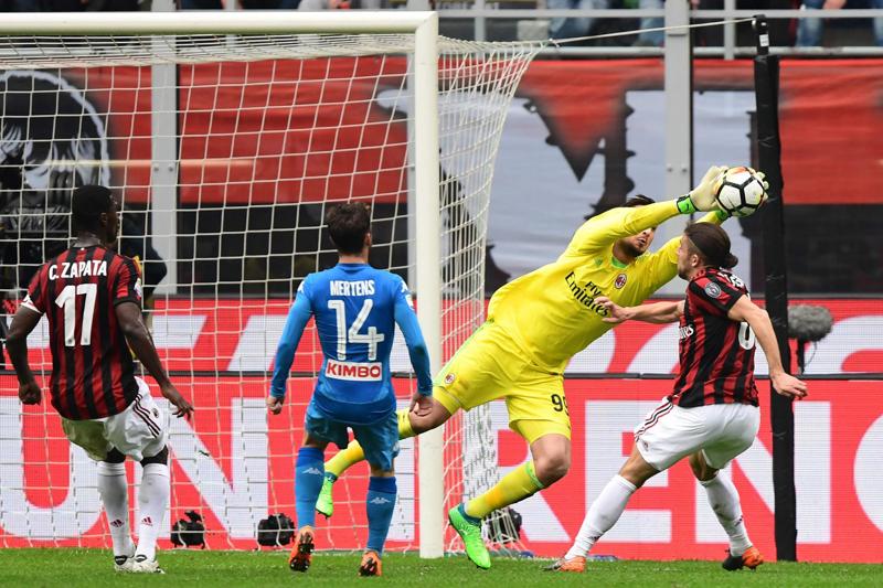 Milan-Chelsea, rumors scambio Kessie-Bakyoko. DONNARUMMA, 150 PARATE PER 150 PRESENZE: VIDEO Milan-Chelsea, rumors scambio Kessie-Bakyoko. DONNARUMMA, 150 PARATE PER 150 PRESENZE: VIDEO