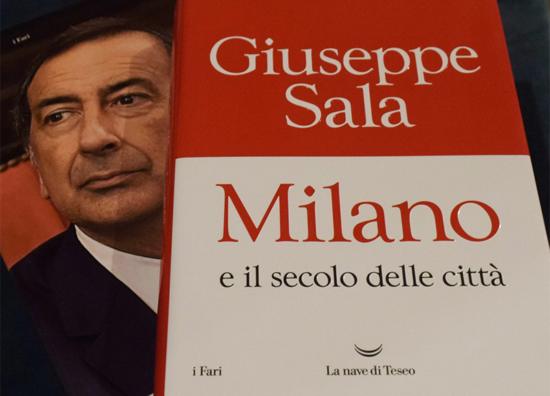 Giuseppe Sala a Varese presenta il suo libro”Milano e il secolo delle città” Giuseppe Sala a Varese presenta il suo libro”Milano e il secolo delle città”