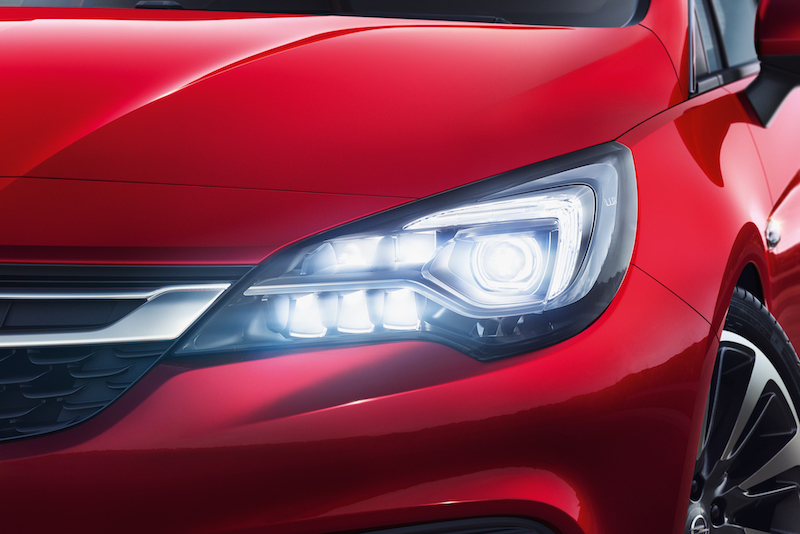 La nuova Opel Corsa avrà i fari IntelliLux LED matrix La nuova Opel Corsa avrà i fari IntelliLux LED matrix