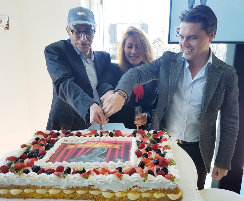 Galleria foto 'Arriva in Italia TOTAL QUARTZ AUTO SERVICE: inaugurata oggi la prima officina' - foto 1