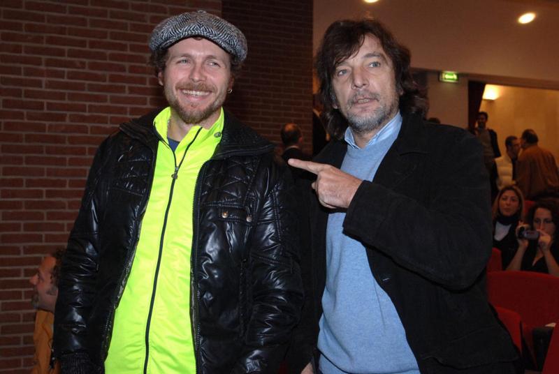 Claudio Cecchetto, dalla musica alla politica. Ora l’amore per i delfini