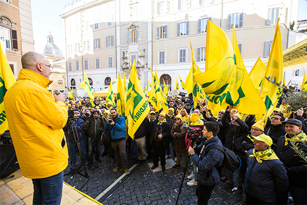 Latte: Conte convoca i pastori. Salvini: “Soluzione entro 48 ore” Latte: Conte convoca i pastori. Salvini: “Soluzione entro 48 ore”