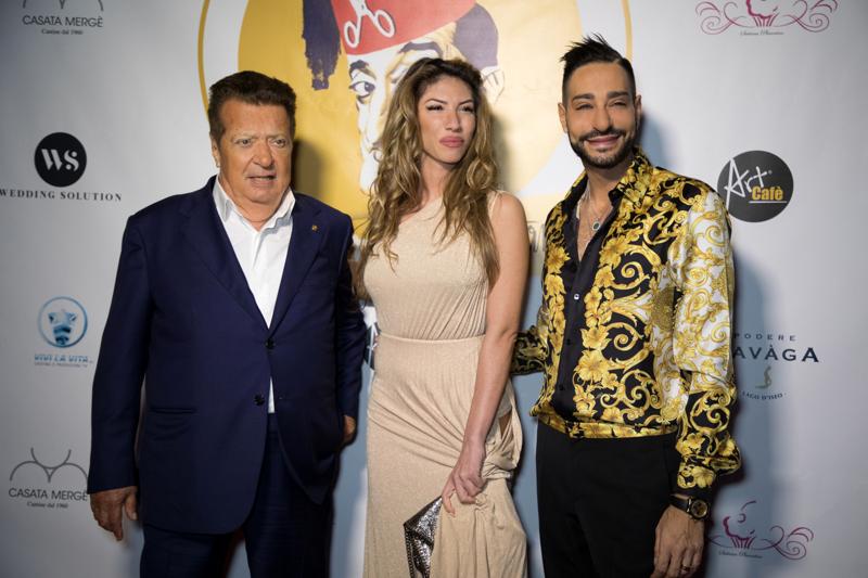 Moscariello: compleanno hollywoodiano. Che vip: Casalino, Valeria Marini e.. Moscariello: compleanno hollywoodiano. Che vip: Casalino, Valeria Marini e..