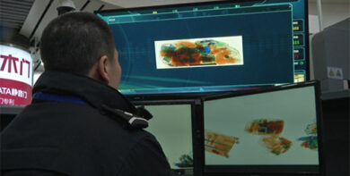 Sicurezza, i controlli scrupolosi negli aeroporti cinesi