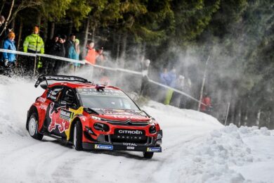 Rally Svezia, Giorno 1, La Citroen di Ogier-Ingrassia seconda nella PS 1
