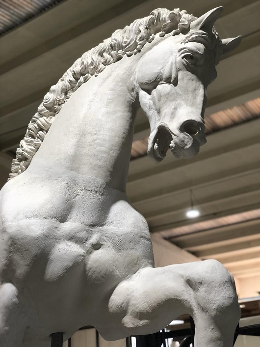 Foto riproduzione in scala cavallo, ancora da decorare Foto riproduzione in scala cavallo, ancora da decorare