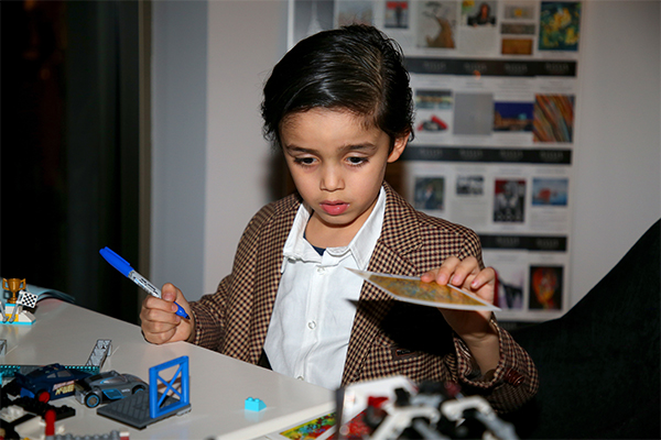 Arte: Mikail Akar a soli 6 anni mostra le sue opere ad Amburgo