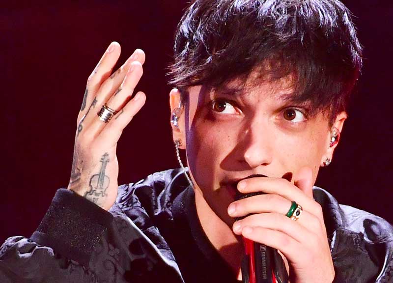 Sanremo, l’ira di Ultimo non finisce qui. Il successo è garantito dalle carte