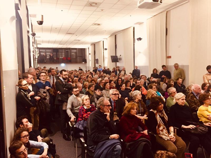 Pd, Calenda capolista a Nordovest? I circoli lo acclamano a Milano Pd, Calenda capolista a Nordovest? I circoli lo acclamano a Milano