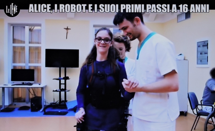 Tornare in piedi grazie a Ekso: ecco i “robot indossabili”. L’analisi Tornare in piedi grazie a Ekso: ecco i “robot indossabili”. L’analisi