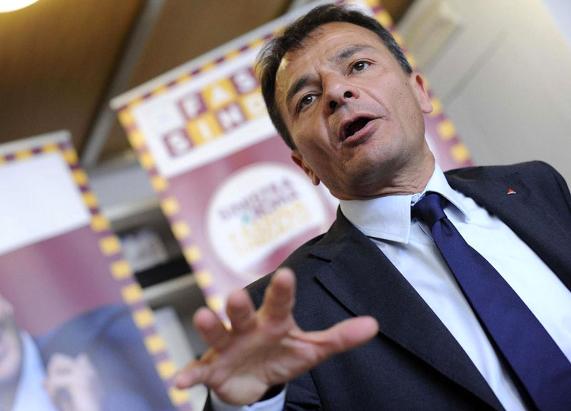 Stadio Roma, rivolta contro la Raggi. I Comitati: “Ecco la mega speculazione” Stadio Roma, rivolta contro la Raggi. I Comitati: “Ecco la mega speculazione”
