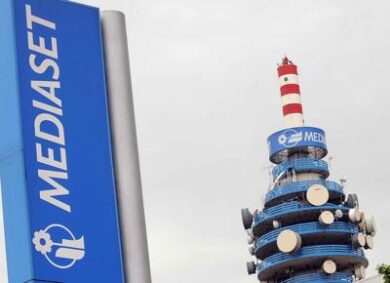 Mediaset, le mosse dei Berlusconi. Il Biscione prepara le nozze Ue. Rumors