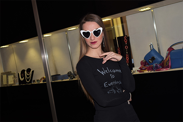 Anteprima Moda Donna Milano con le sciarpe De Wan