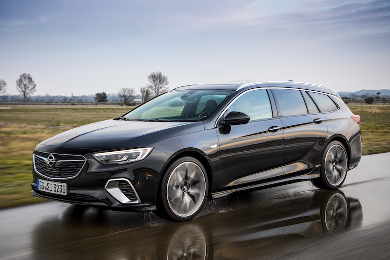 Opel, da 120 anni pioniere nell’offerta di innovazioni tecnologiche Opel, da 120 anni pioniere nell’offerta di innovazioni tecnologiche