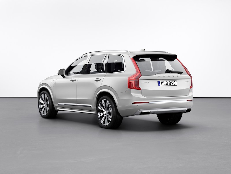 Volvo XC90, con il restyling arrivano le motorizzazioni ibride Volvo XC90, con il restyling arrivano le motorizzazioni ibride