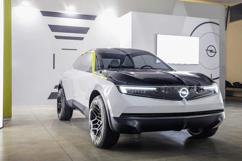 GT X Experimental, la visione del futuro secondo Opel GT X Experimental, la visione del futuro secondo Opel