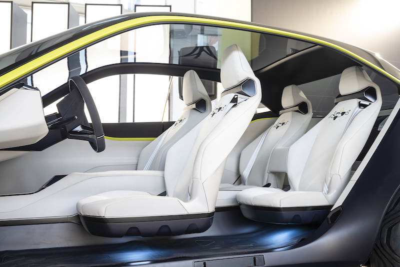 GT X Experimental, la visione del futuro secondo Opel GT X Experimental, la visione del futuro secondo Opel