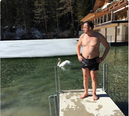 Galleria foto 'Salvini vince tutto: pure Calenda lo imita (male) e gli fa campagna elettorale' - foto 1