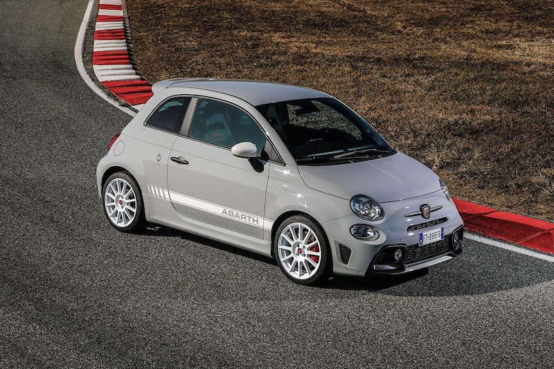 Abarth sceglie il Salone dell’Auto di Ginevra per festeggiare i suoi 70 anni Abarth sceglie il Salone dell’Auto di Ginevra per festeggiare i suoi 70 anni