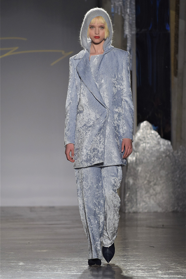 GENNY una sfilata di meravigliosa sensualità per Milano Moda Donna #MFW