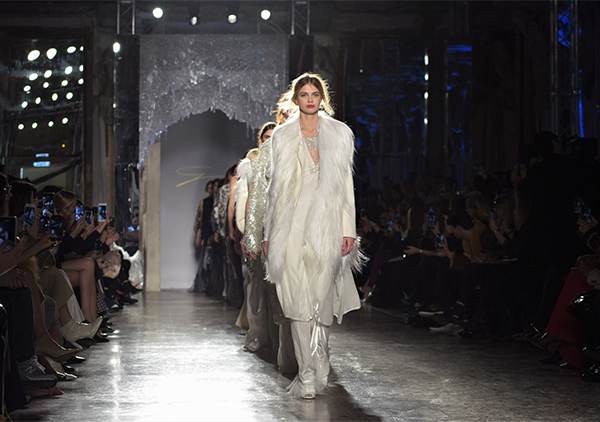 GENNY una sfilata di meravigliosa sensualità per Milano Moda Donna #MFW