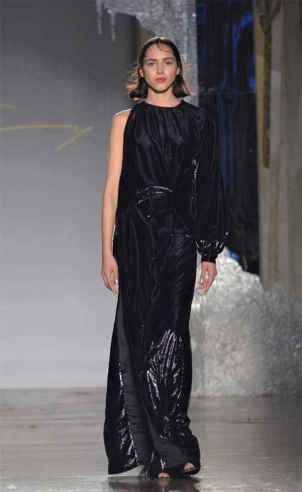 GENNY una sfilata di meravigliosa sensualità per Milano Moda Donna #MFW