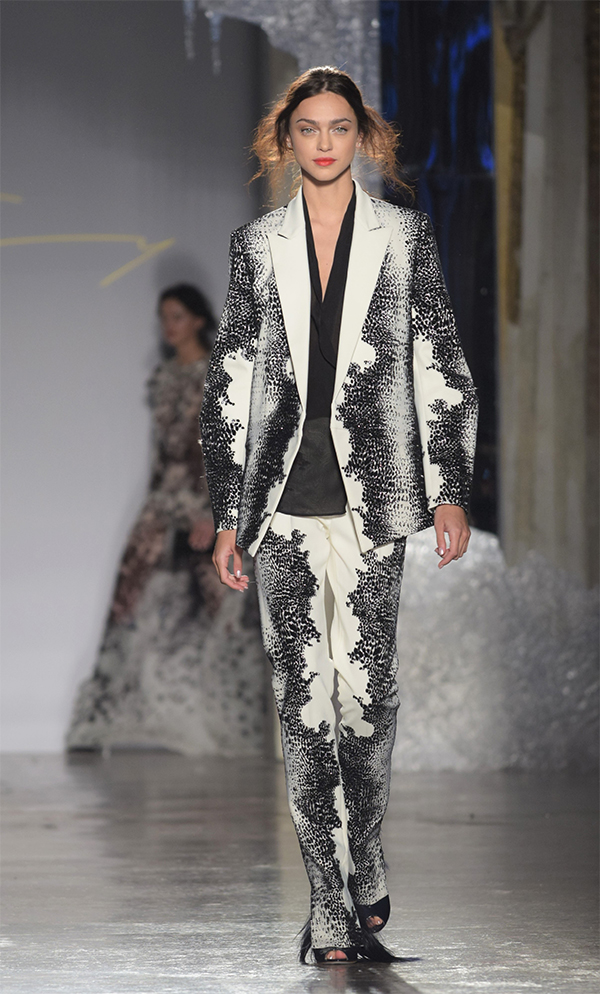 GENNY una sfilata di meravigliosa sensualità per Milano Moda Donna #MFW