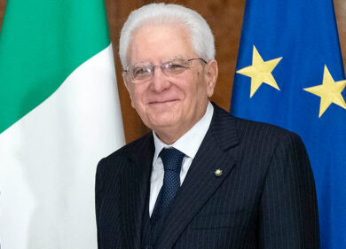 Mattarella: “Il nostro Paese deve ragionare in termini di decenni”