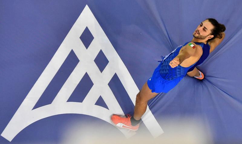 Atletica, Tamberi oro nell’alto agli Europei indoor: “Emozione dopo lacrime..” Atletica, Tamberi oro nell’alto agli Europei indoor: “Emozione dopo lacrime..”