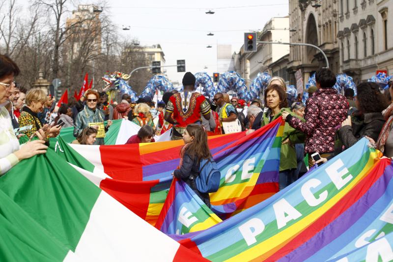 Manifestazione “People” a Milano? Nasce il Fronte (Inter)Nazionale Manifestazione “People” a Milano? Nasce il Fronte (Inter)Nazionale