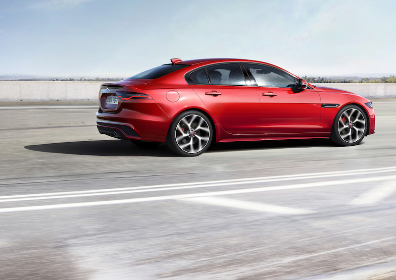 Jaguar XE, il nuovo concetto di berlina sportiva Jaguar XE, il nuovo concetto di berlina sportiva