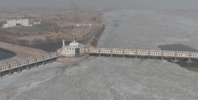 Cina, temperature troppo alte: il ghiaccio sul fiume Giallo si scioglie