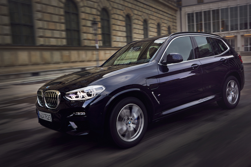 Ginevra 2019: BMW lancia l’offensiva nel segmento dei veicoli elettrificati Ginevra 2019: BMW lancia l’offensiva nel segmento dei veicoli elettrificati