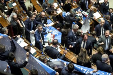 Legittima difesa, sì della Camera. Ma 25 deputati M5S si sfilano. VIDEO