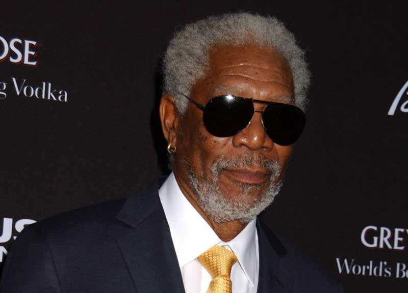 Morgan Freeman e il diavolo: faccia a faccia con esorcista don Aldo Buonaiuto Morgan Freeman e il diavolo: faccia a faccia con esorcista don Aldo Buonaiuto
