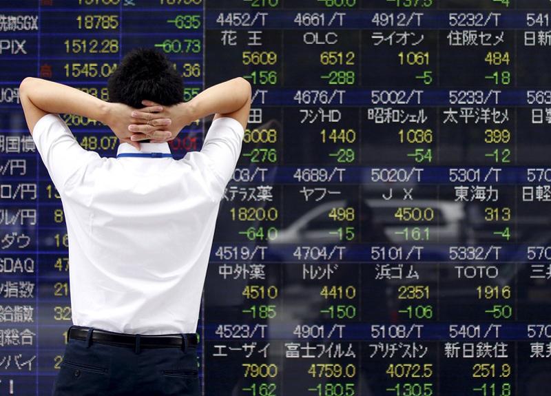 Economia, timori di una frenata. Borse asiatiche giù. Le europee tengono Economia, timori di una frenata. Borse asiatiche giù. Le europee tengono