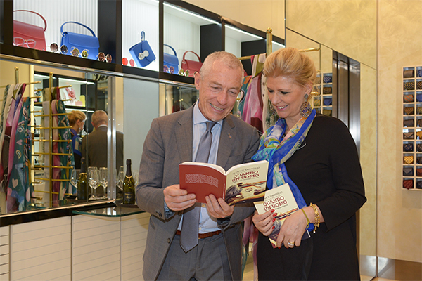 Festa della donna da De Wan con Elena D’ambrogio che presenta Quando un uomo