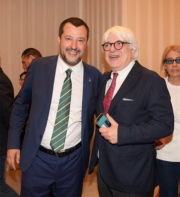 Salvini: apprezzo le parole di Berlusconi.Ma gli italiani non vogliono il caos Salvini: apprezzo le parole di Berlusconi.Ma gli italiani non vogliono il caos