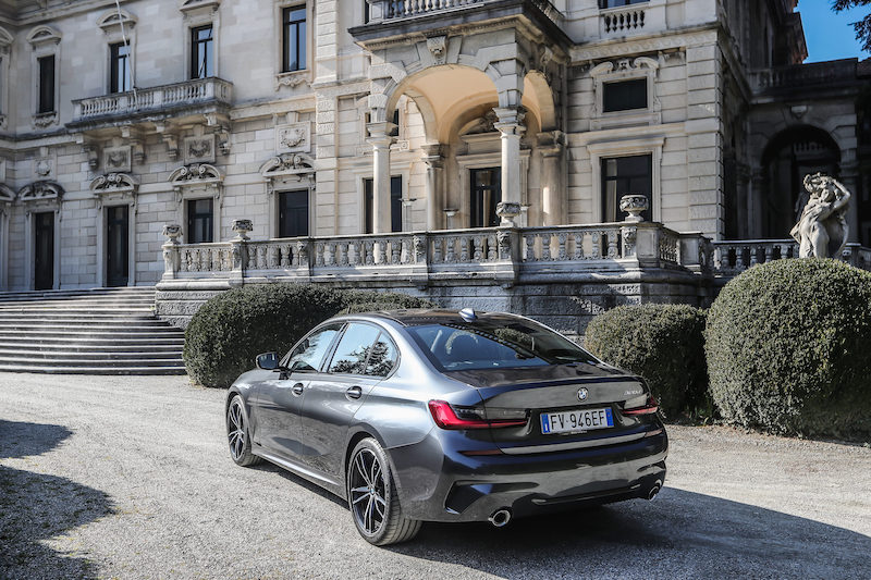 Nuova BMW Serie 3:  la tecnologia si guida