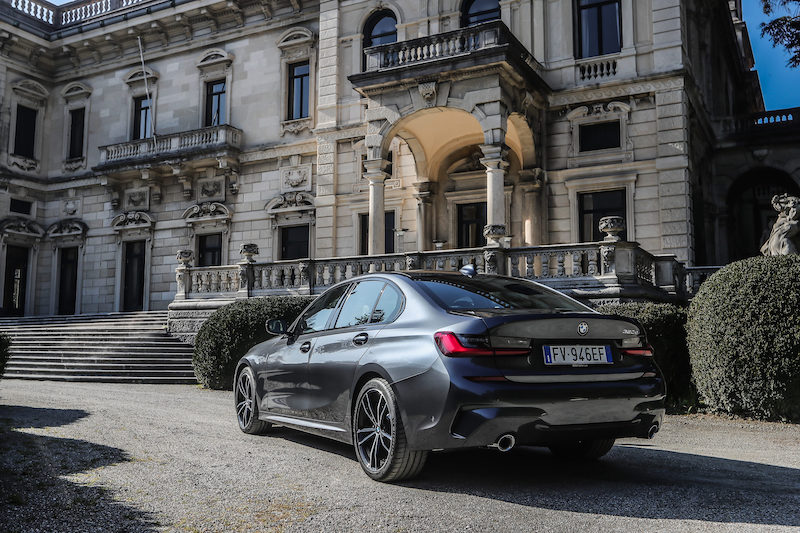 Nuova BMW Serie 3:  la tecnologia si guida