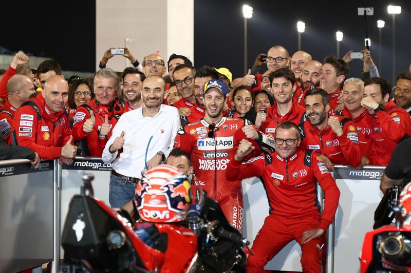 MotoGP Qatar, Dovizioso trionfa su Marquez. Vittoria resta sub iudice